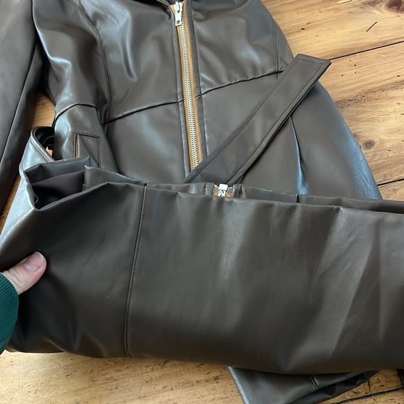 Brown Faux Lether Jacket by egreis size M - Picture 13 of 17